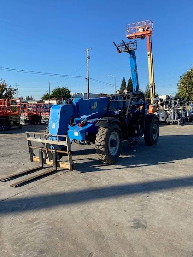 2015 Genie Telehandler GTH-844 featured image