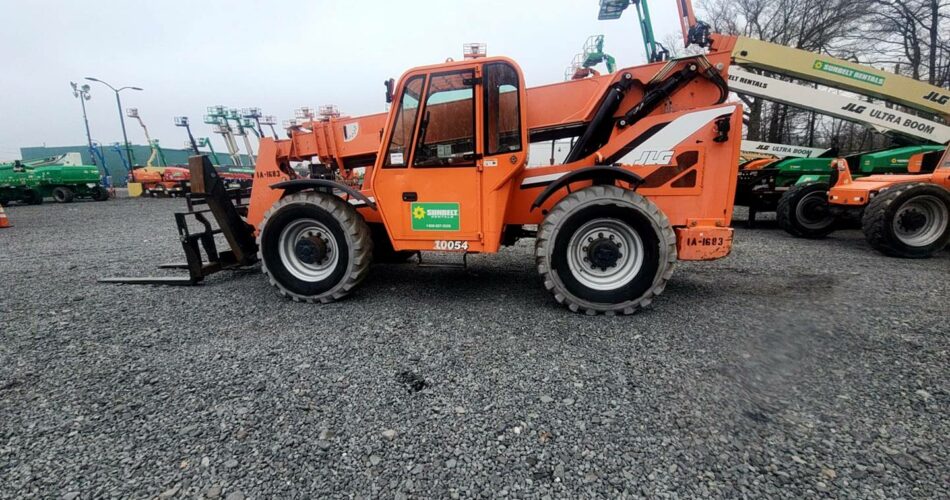 2014 Skytrak Telehandler 10054 featured image