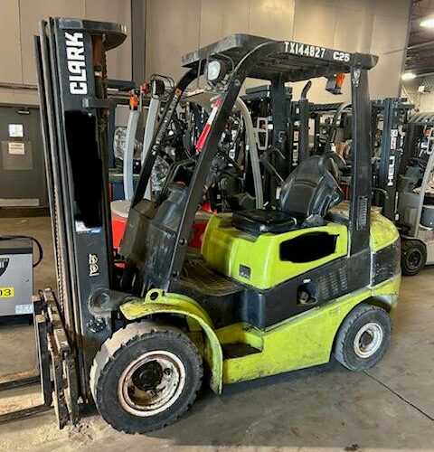 2015 Clark Forklift C25D featured image