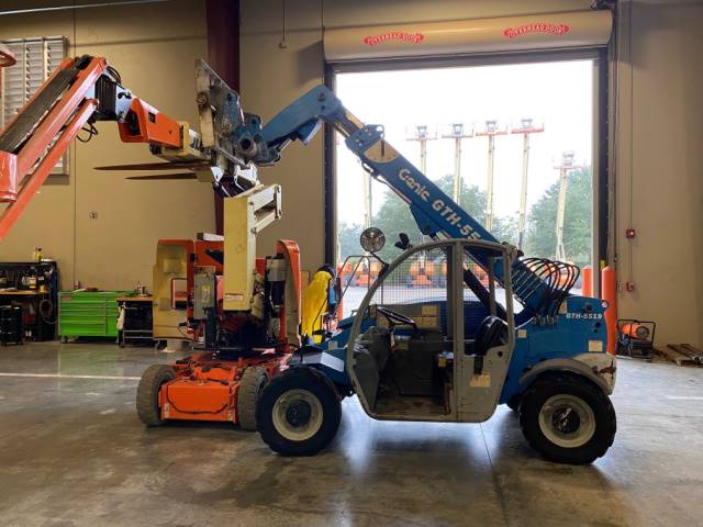 2014 Genie Telehandler GTH-5519 featured image