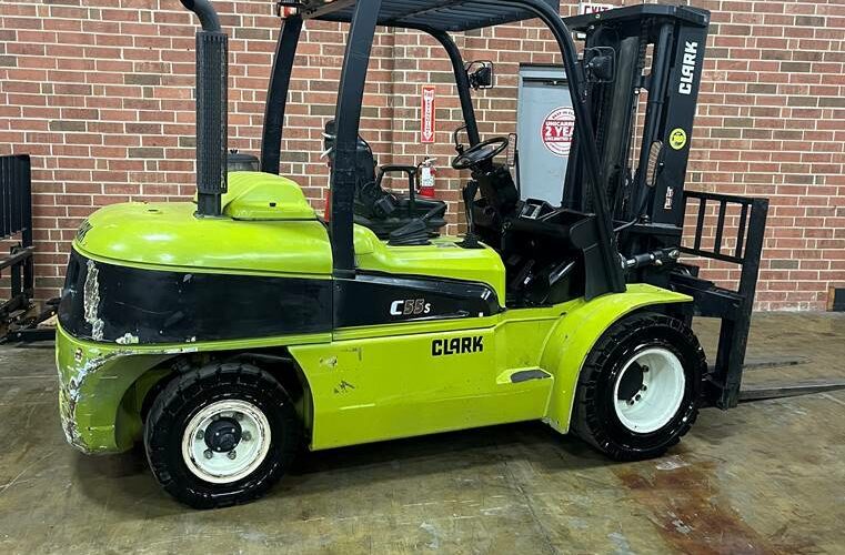 2017 Clark Forklift D55SD featured image