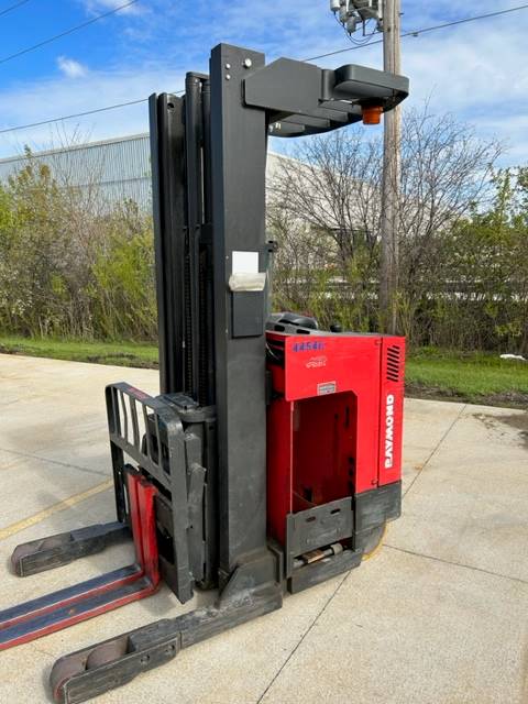 2012 Raymond Forklift ET R40TT featured image