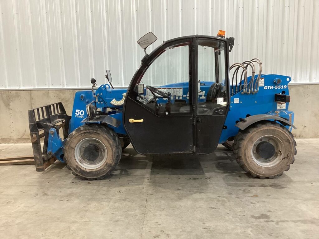 2016 Genie Telehandler GTH-5519 featured image