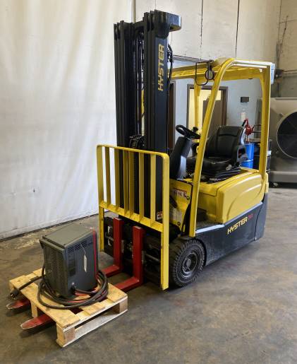 2021 Hyster Forklift J30XNT featured image