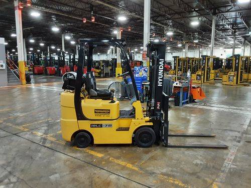 2017 Hyundai Forklift 18LC-7M featured image