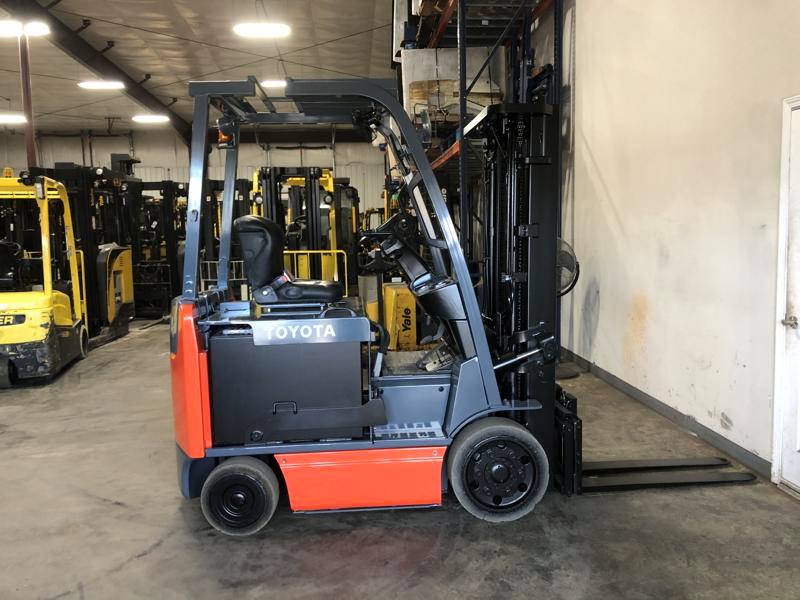 2015 Toyota Forklift 8FBCU25 featured image