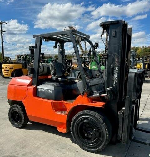 2013 Toyota Forklift 7FGU45 featured image