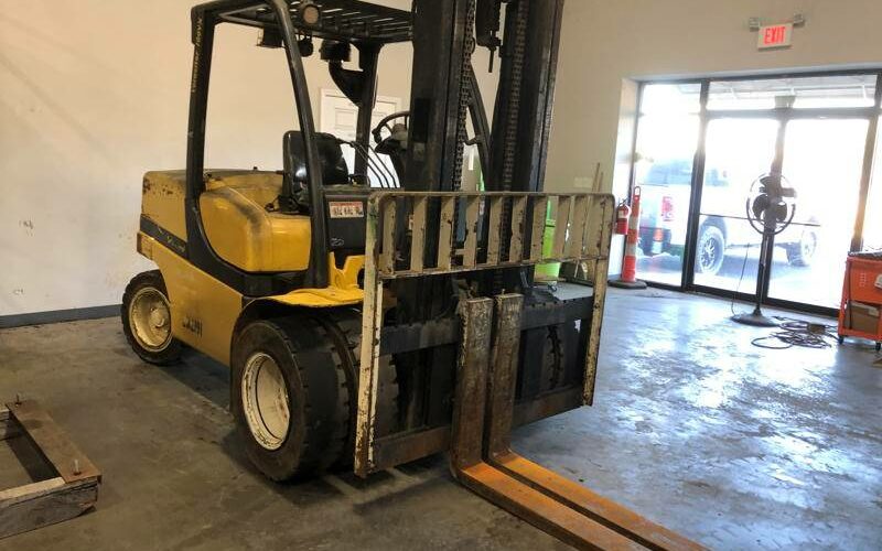 2017 Yale Forklift GDP100VX featured image