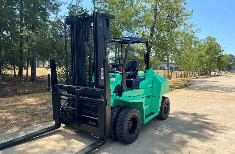 2014 Mitsubishi Forklift FD70N featured image