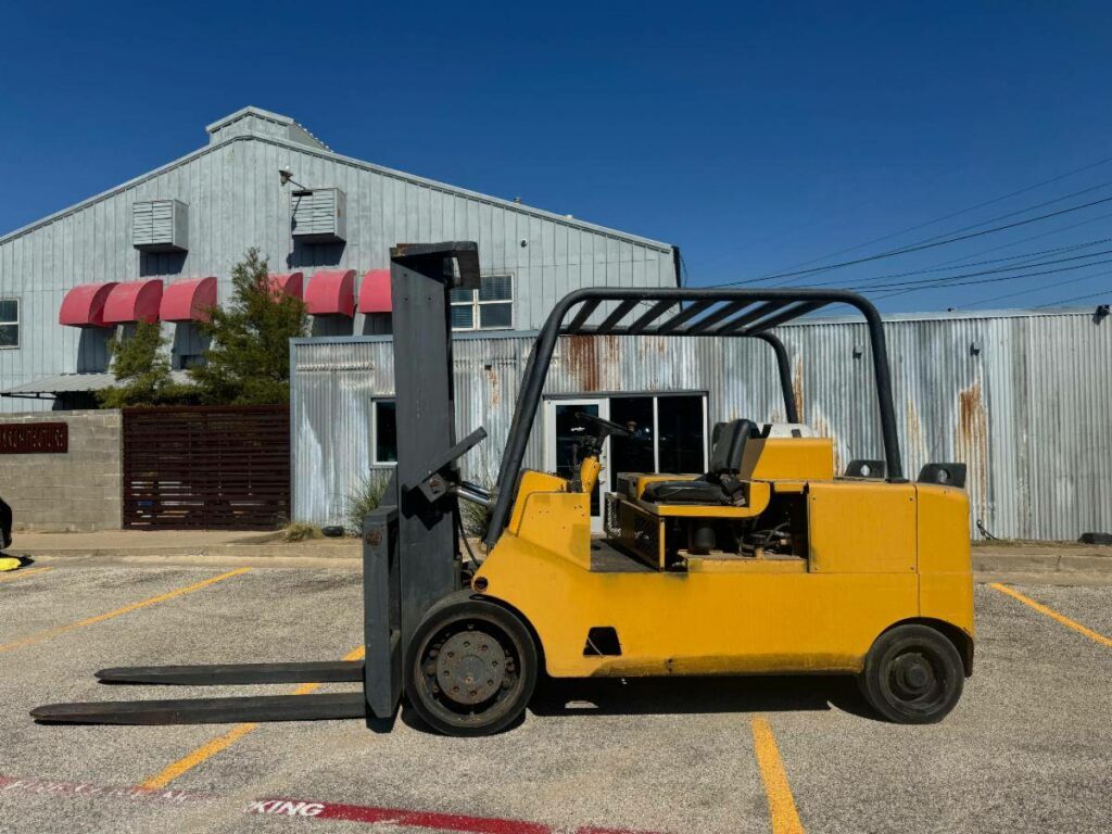 1987 Cat Forklift T300 featured image