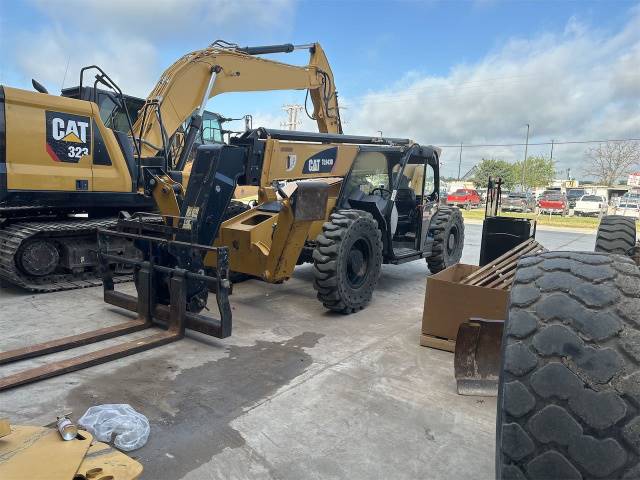 2017 Cat Telehandler TL943C featured image