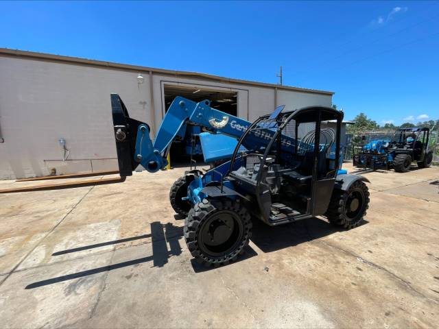 2017 Genie Telehandler GTH-5519 featured image