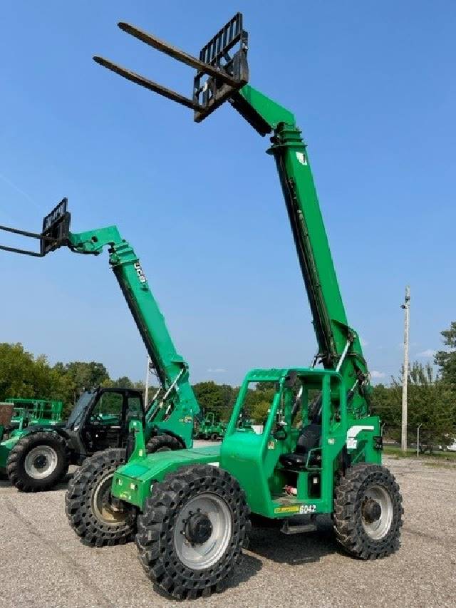 2013 Skytrak Telehandler 6042 featured image