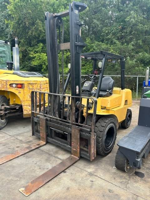 2004 Cat Forklift GP40K featured image