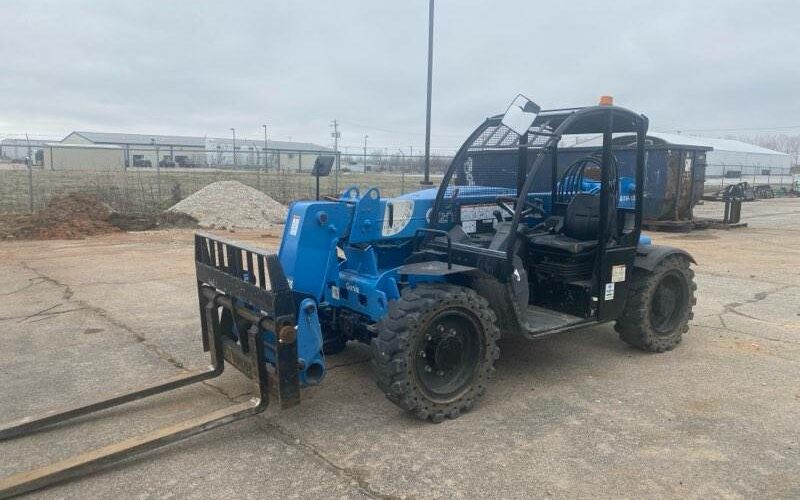 2015 Genie Telehandler GTH-5519 featured image