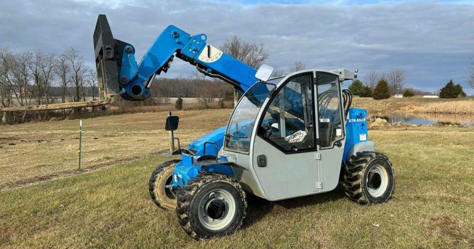 2014 Genie Telehandler GTH-5519 featured image