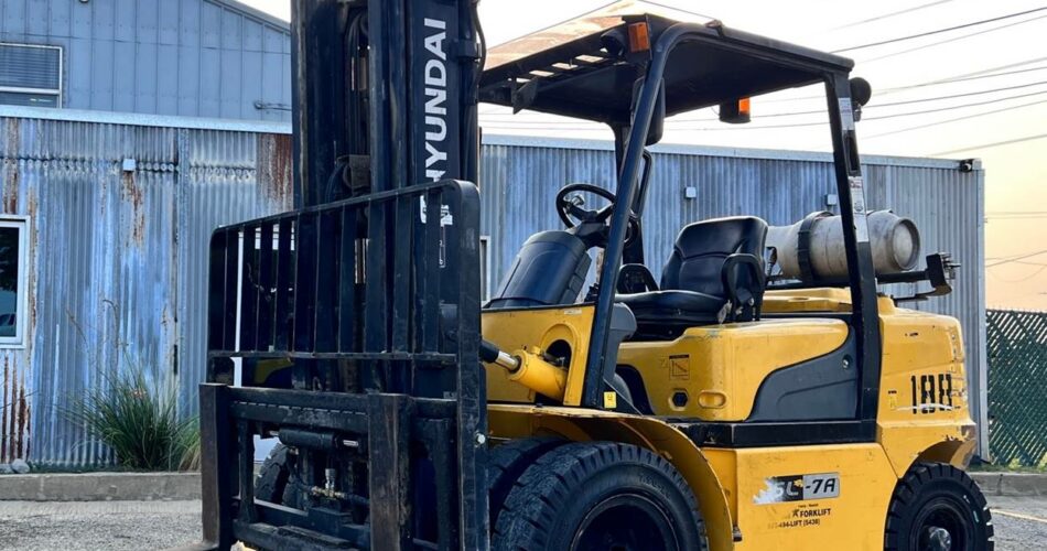 2014 Hyundai Forklift 45L-7A featured image