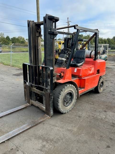 2004 Nissan Forklift F04B45V featured image