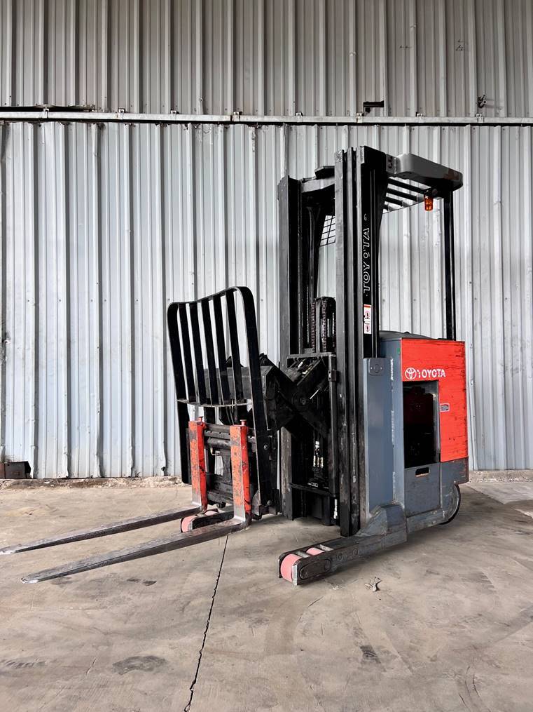 2006 Toyota Forklift 7BRU18 featured image