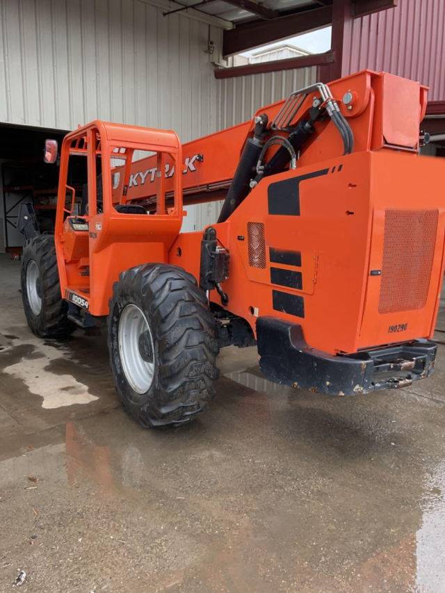 2019 Skytrak Telehandler 10054 featured image