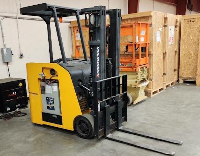 2014 Jungheinrich Forklift ETG230 featured image