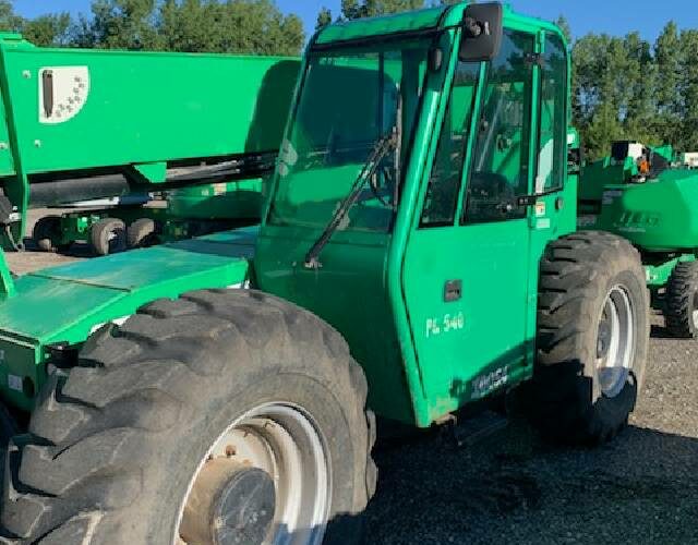 2014 Skytrak Telehandler 10054 featured image