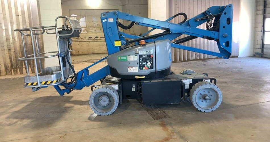 2015 Genie Boom Lift Z-33/18 featured image