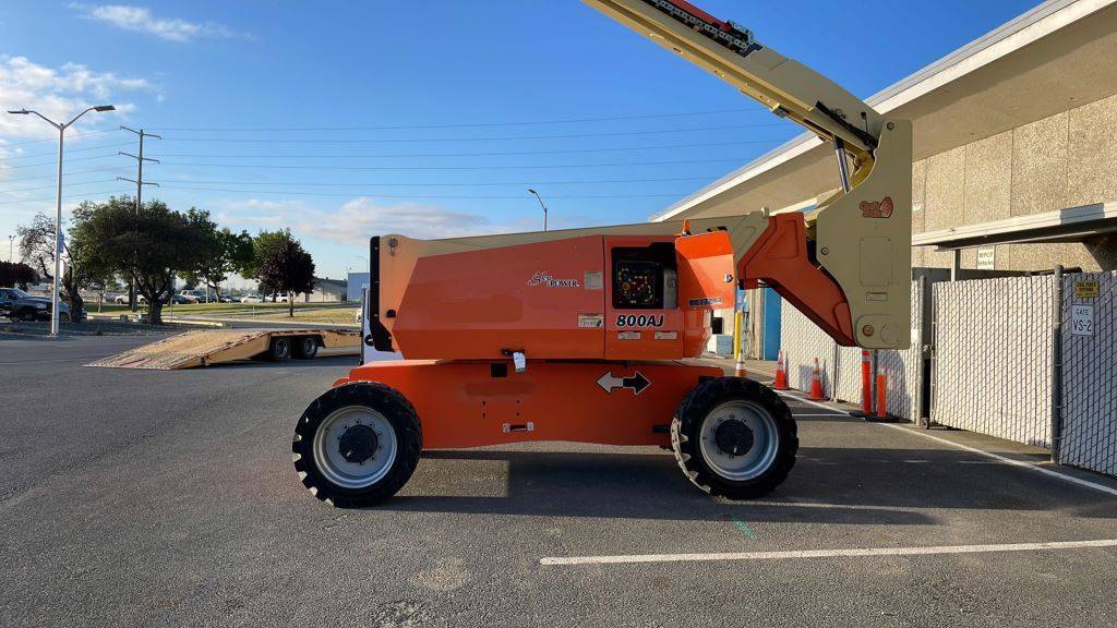 2017 JLG Boom Lift 800AJ featured image