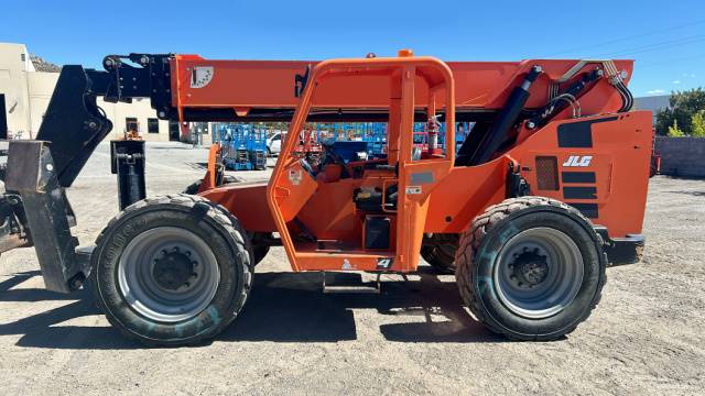 2016 Skytrak Telehandler 10054 featured image