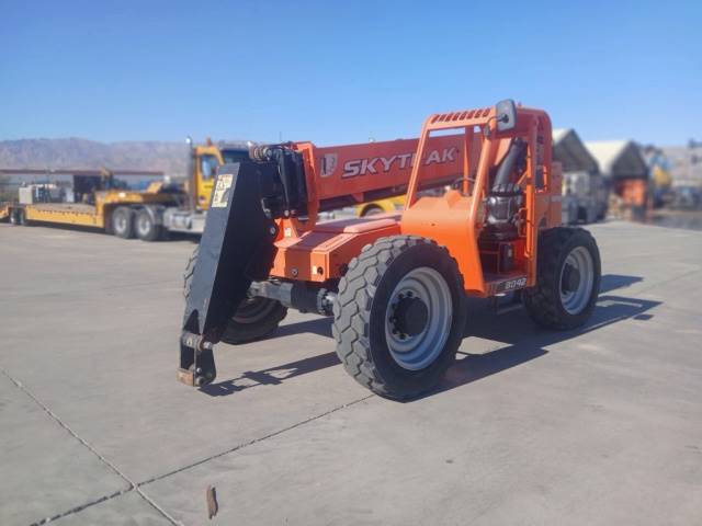 2019 Skytrak Telehandler 8042 featured image