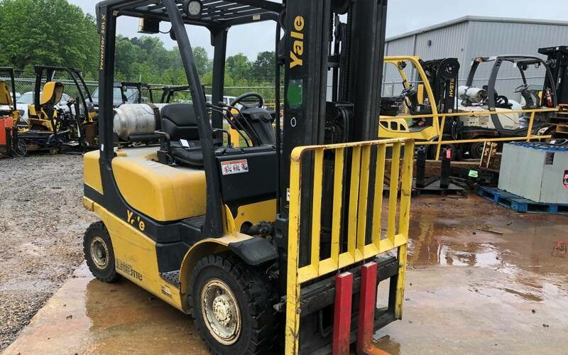 2015 Yale Forklift GLP050VX featured image