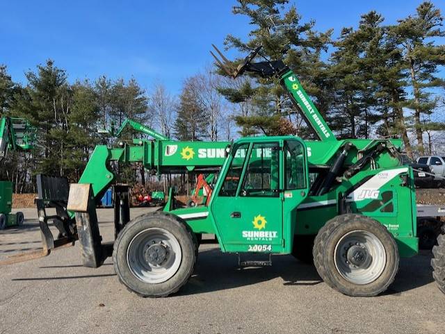 2013 Skytrak Telehandler 10054 featured image