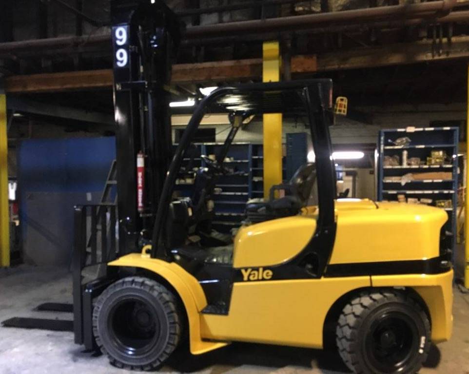 2018 Yale Forklift GDP090VX featured image