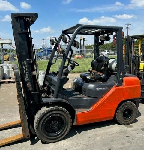 2019 Toyota Forklift 8FGU30 featured image