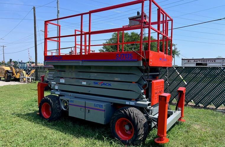 2014 Skyjack Scissor Lift SJ7135 featured image