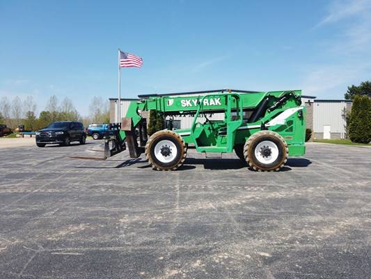 2016 Skytrak Telehandler 10054 featured image