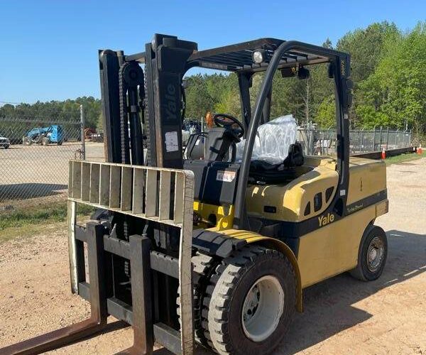 2014 Yale Forklift GDP100VX featured image