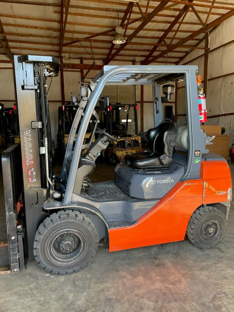 2014 Toyota Forklift 8FGU25 featured image