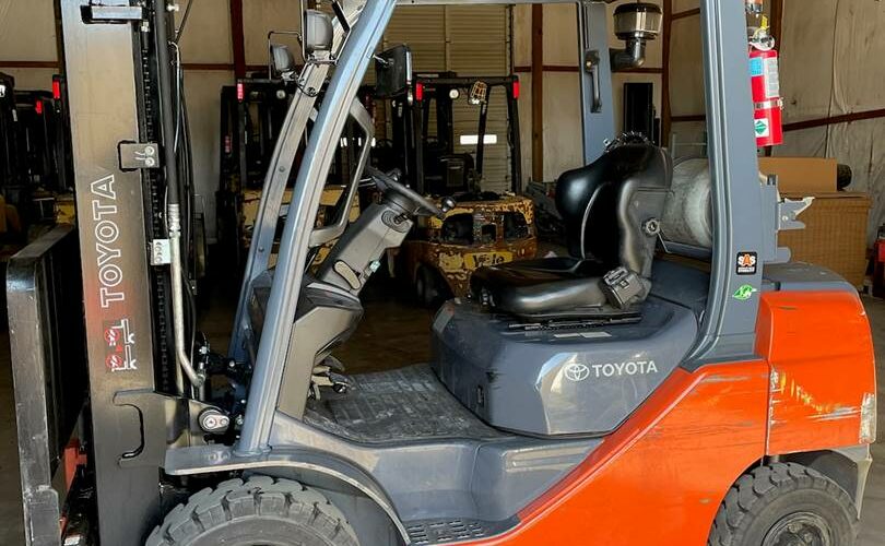 2014 Toyota Forklift 8FGU25 featured image