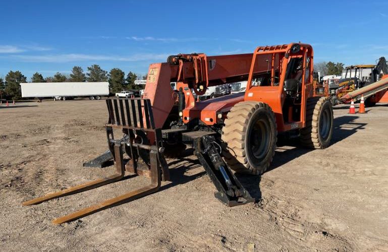 2013 Skytrak Telehandler 10054 featured image