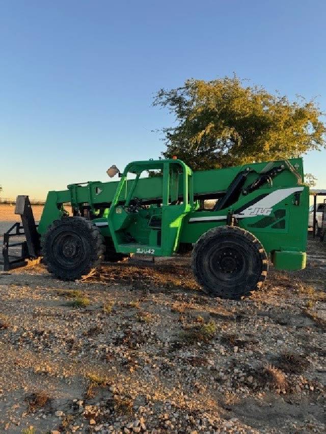 2015 Skytrak Telehandler 10042 featured image