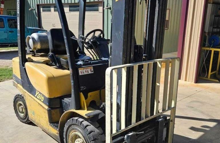 2011 Yale Forklift GLP050VX featured image