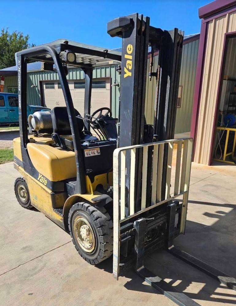 2011 Yale Forklift GLP050VX featured image