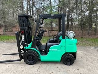 2013 Mitsubishi Forklift FG25N featured image