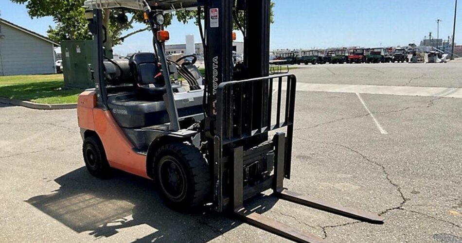 2007 Toyota Forklift 8FGU30 featured image