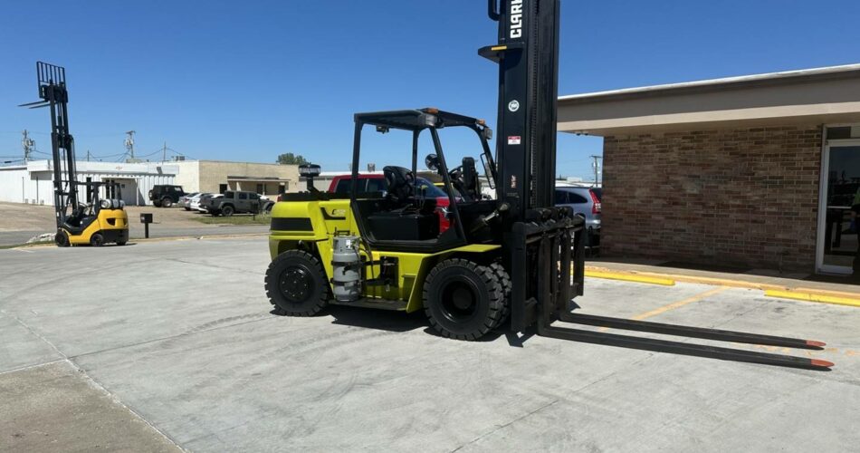 Clark Forklift C75 featured image