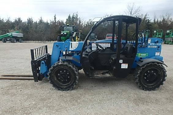 2015 Genie Telehandler GTH-5519 featured image