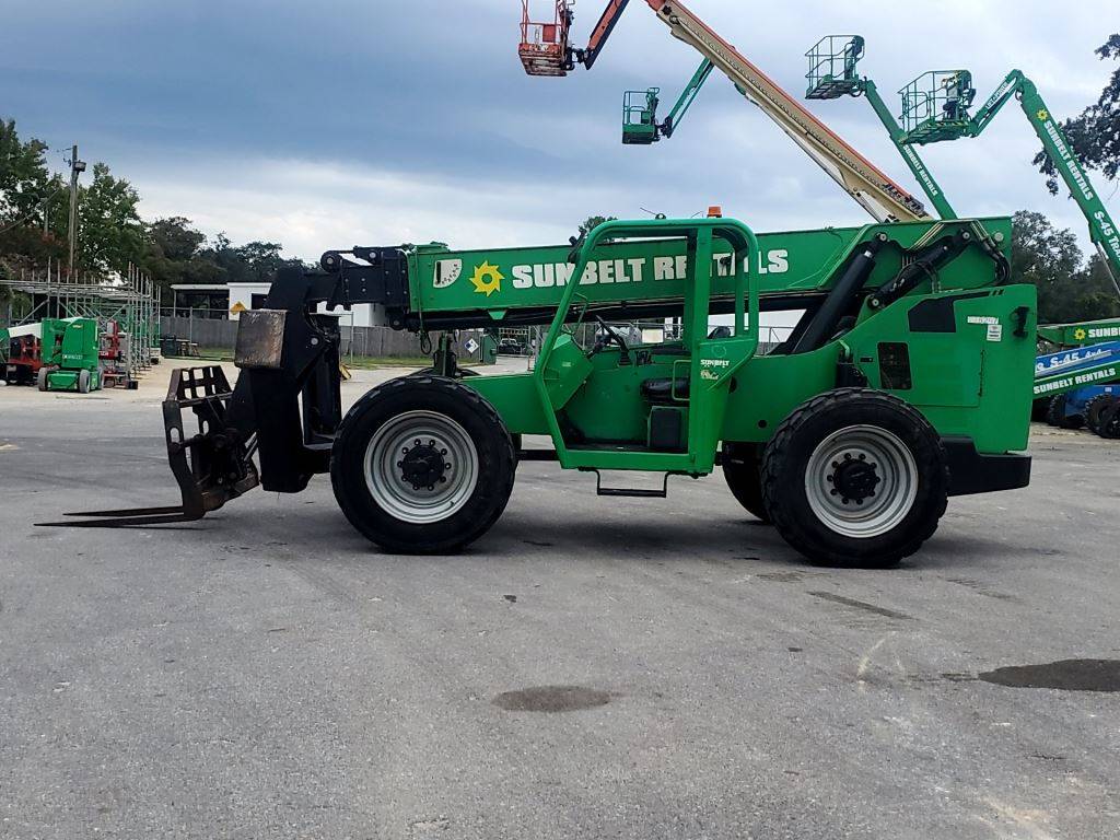 2015 Skytrak Telehandler 10054 featured image