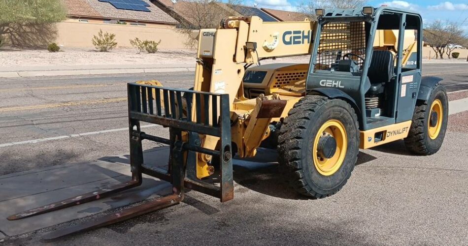 2016 Gehl Telehandler DL12-40 featured image