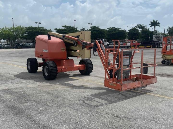 2016 JLG Boom Lift 450AJ featured image